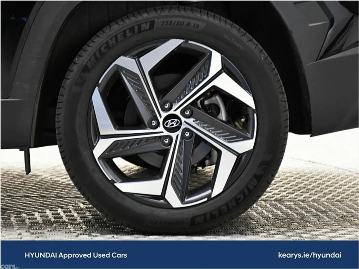 Hyundai Tucson SUV, Petrol Plug-in Hybrid, 2024, Black