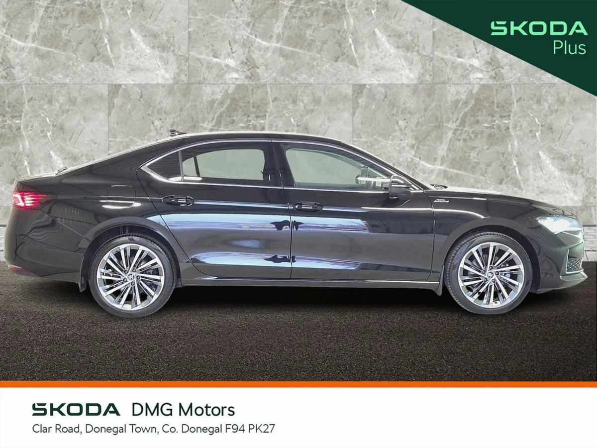 Skoda Superb Saloon, Diesel, 2025, Black