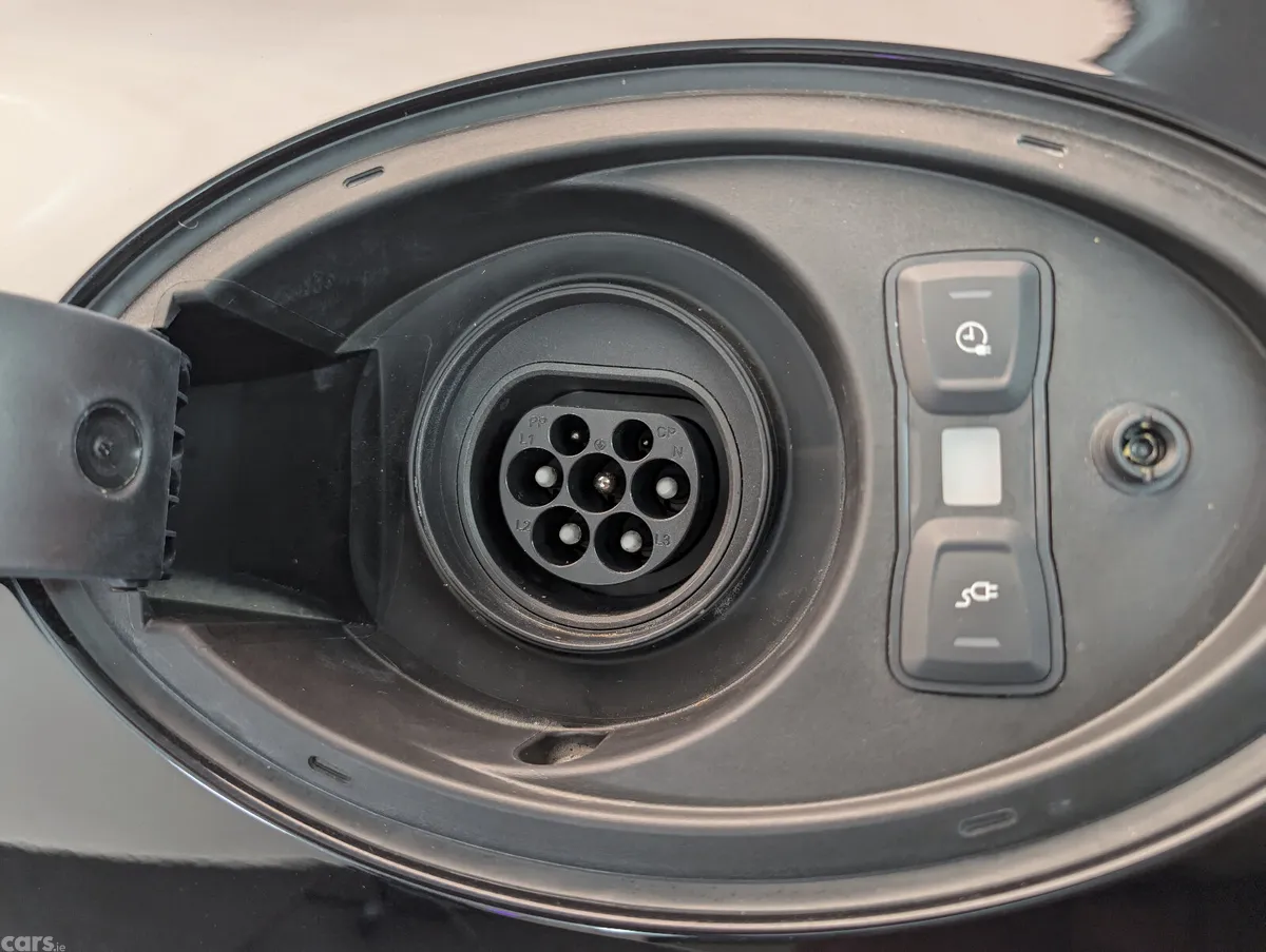 Porsche Panamera Hatchback, Petrol Plug-in Hybrid, 2025, Black