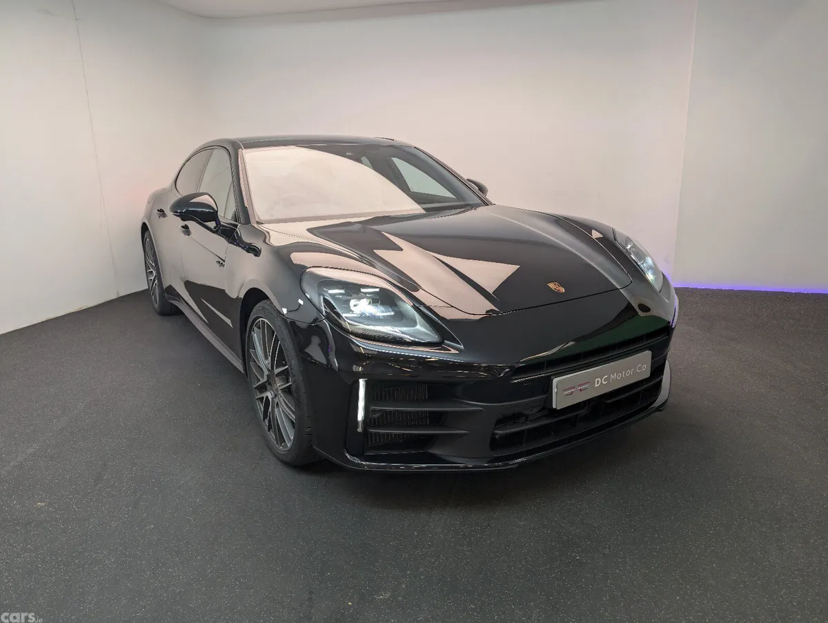Porsche Panamera Hatchback, Petrol Plug-in Hybrid, 2025, Black