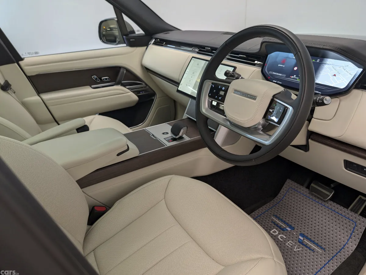Land Rover Range Rover SUV, Petrol Plug-in Hybrid, 2025, Black