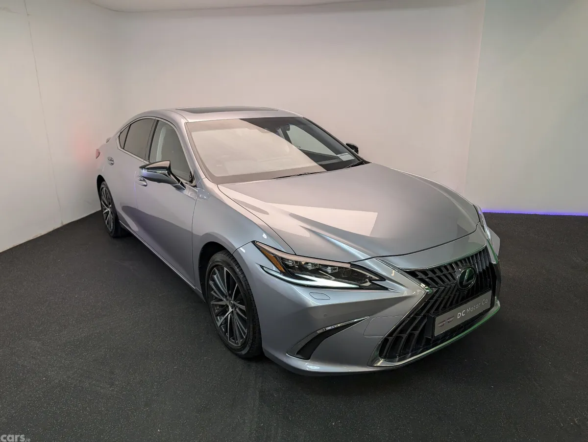 Lexus ES Saloon, Petrol Hybrid, 2025, Silver
