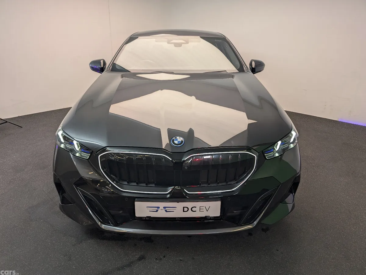 BMW 5-Series Saloon, Petrol Plug-in Hybrid, 2024, Grey