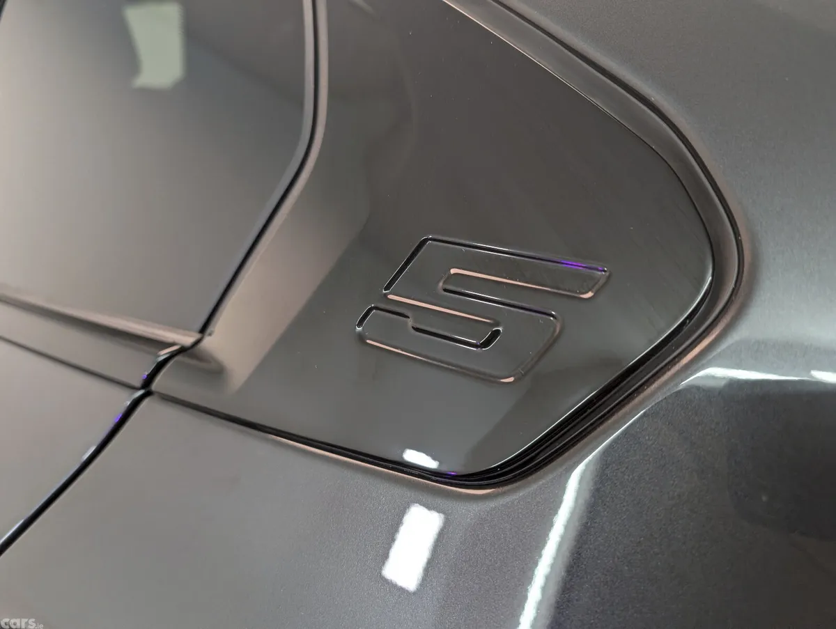 BMW 5-Series Saloon, Petrol Plug-in Hybrid, 2024, Grey