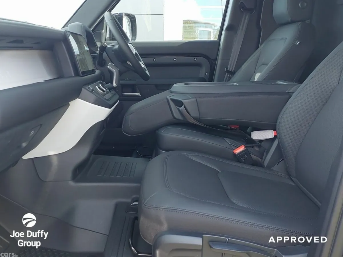 Land Rover Defender SUV, Diesel, 2026, Black