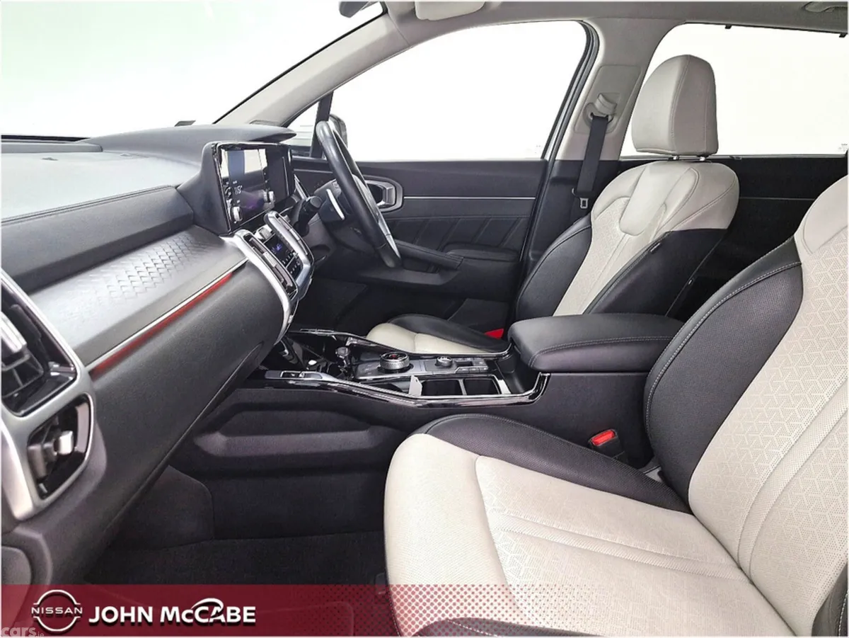 Kia Sorento MPV, Diesel, 2024, White