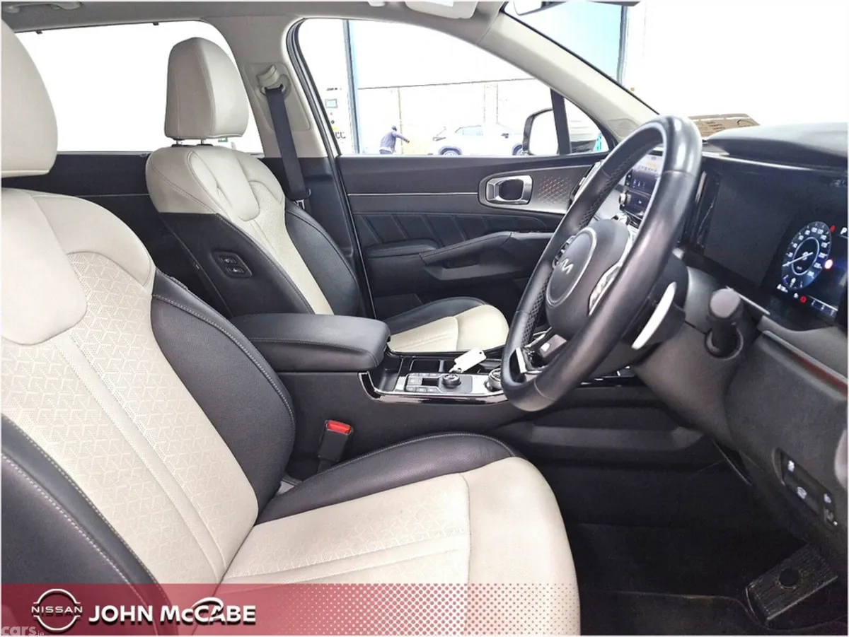 Kia Sorento MPV, Diesel, 2024, White