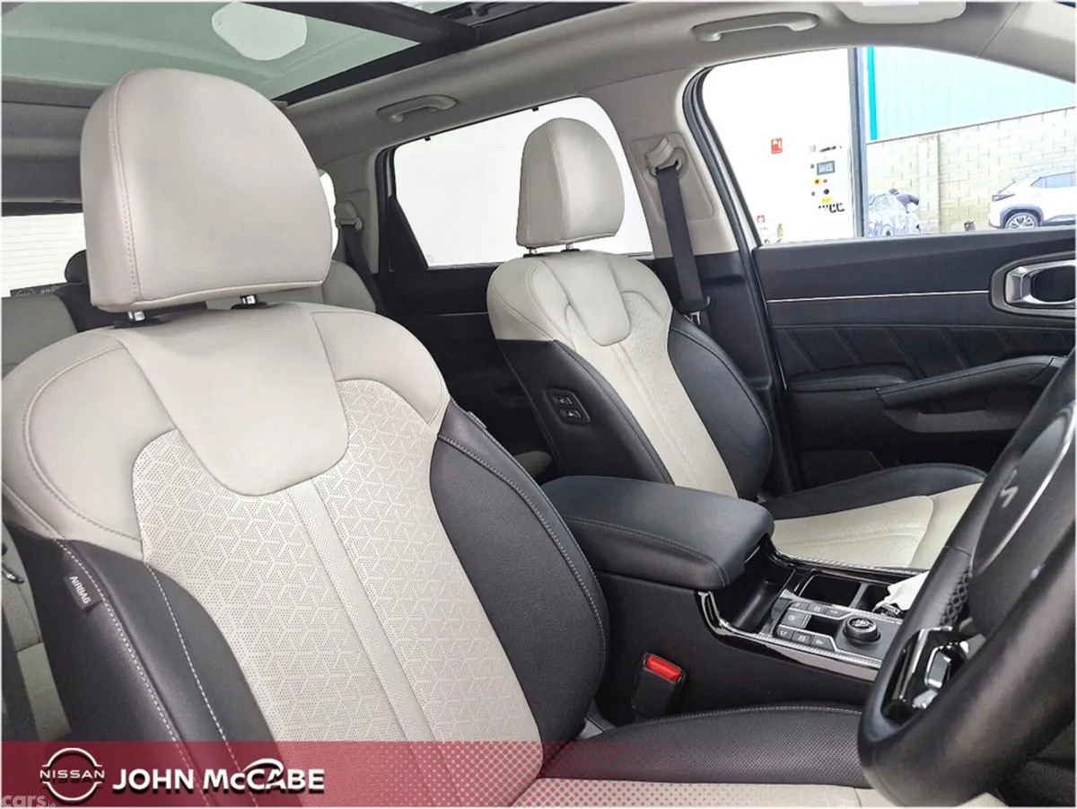 Kia Sorento MPV, Diesel, 2024, White