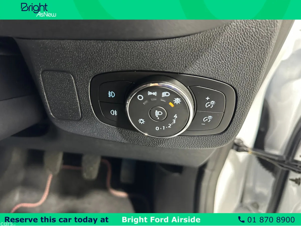 Ford Puma MPV, Petrol Hybrid, 2024, White
