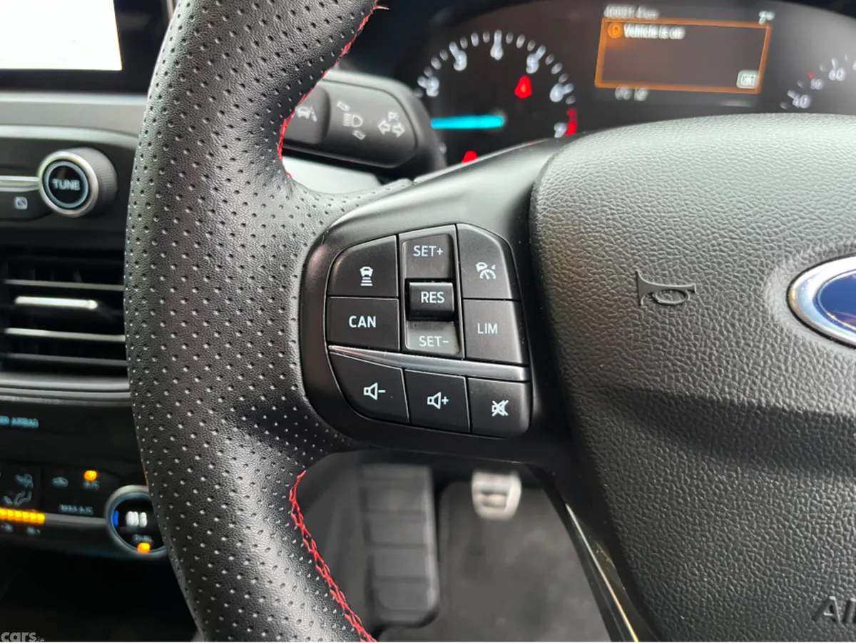 Ford Focus Estate, Petrol, 2022, Grey