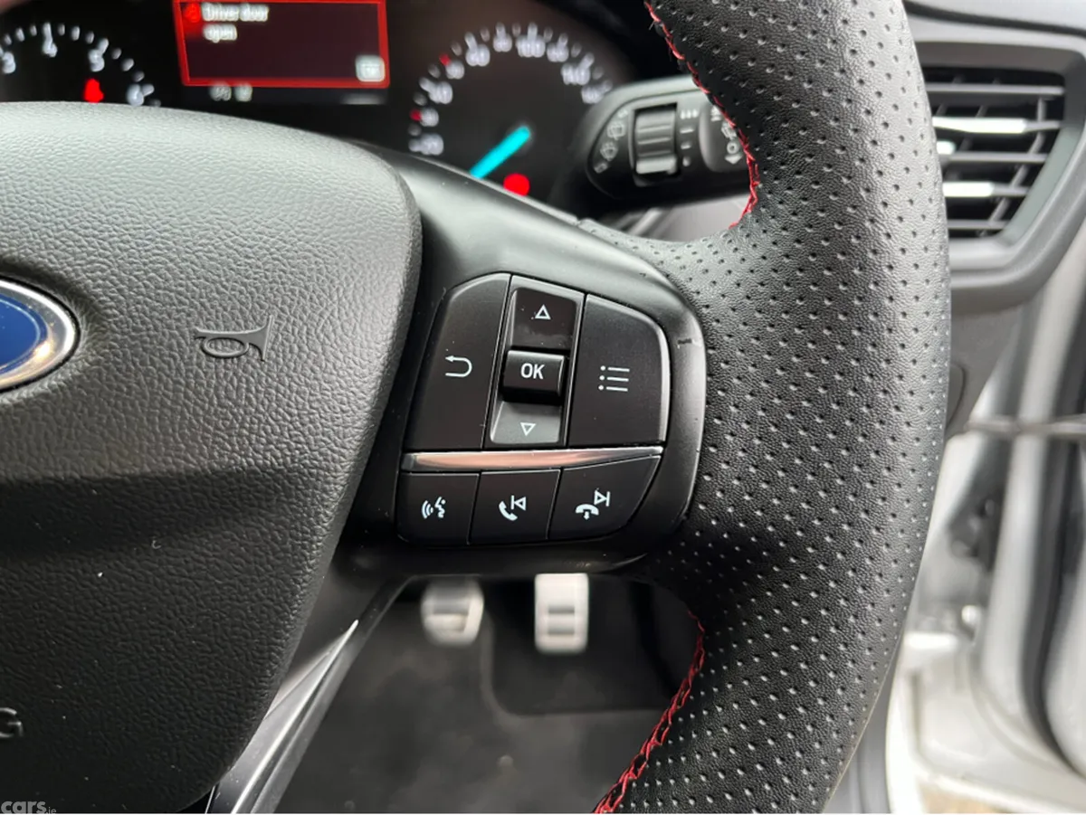 Ford Focus Estate, Petrol, 2022, Grey