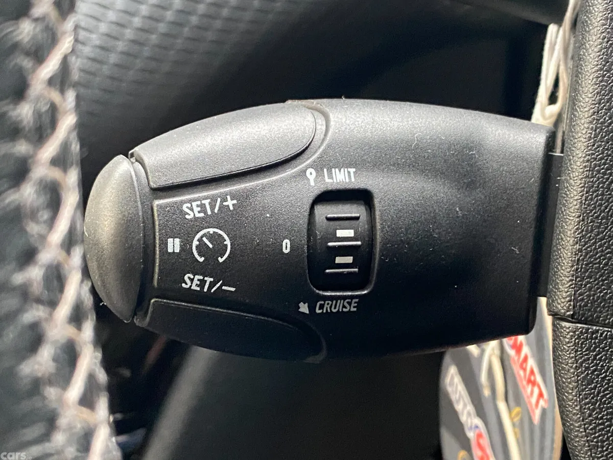 Peugeot 2008 Estate, Diesel, 2017, Red