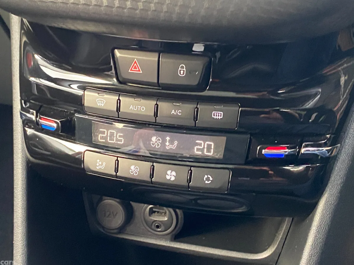 Peugeot 2008 Estate, Diesel, 2017, Red
