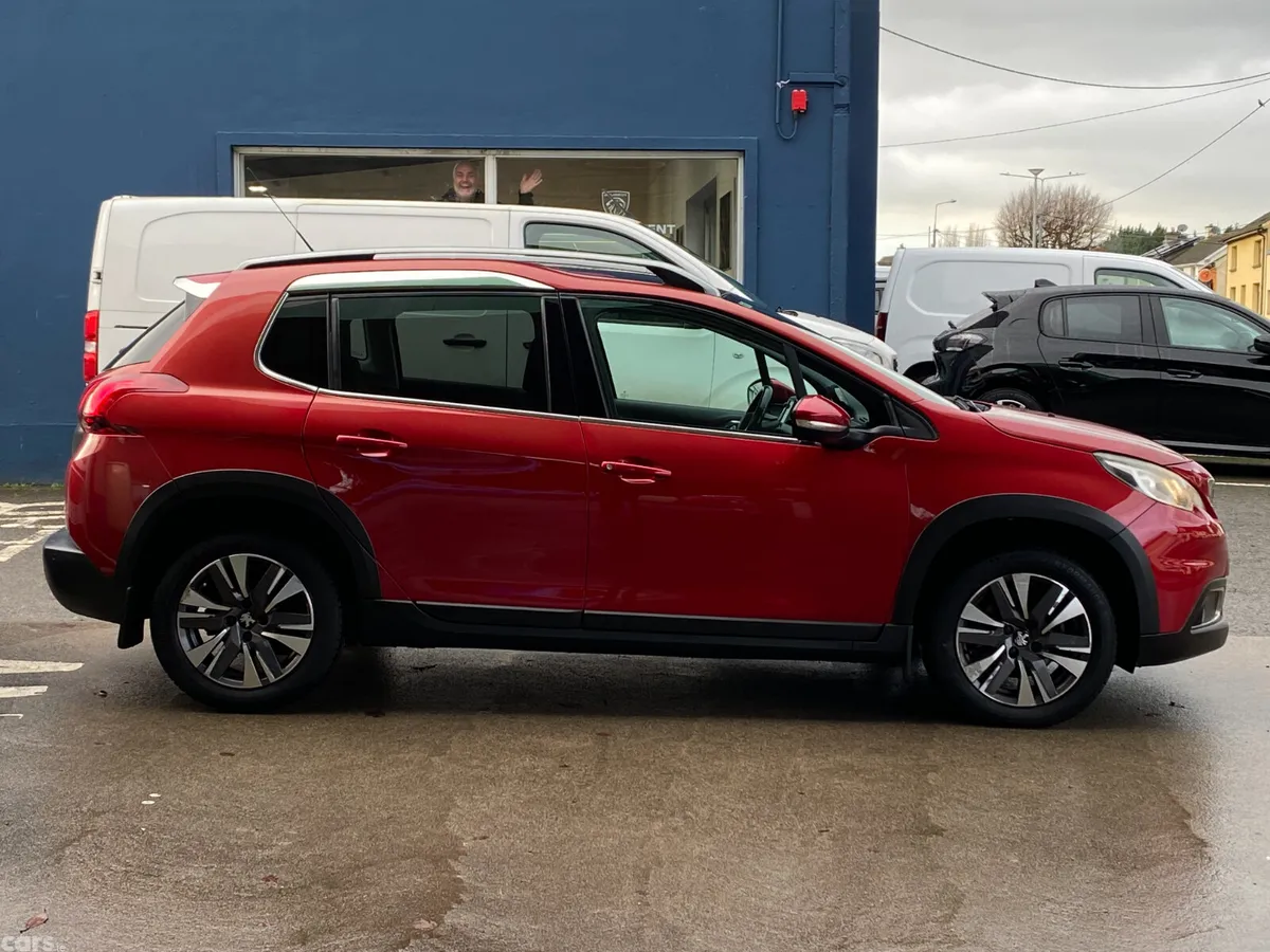 Peugeot 2008 Estate, Diesel, 2017, Red