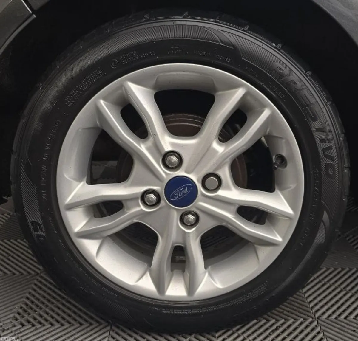 Ford Fiesta Hatchback, Petrol, 2016, Grey