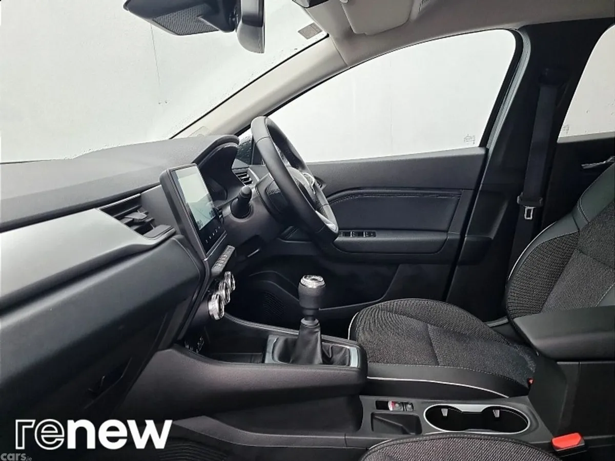 Renault Captur Hatchback, Petrol, 2024, Black