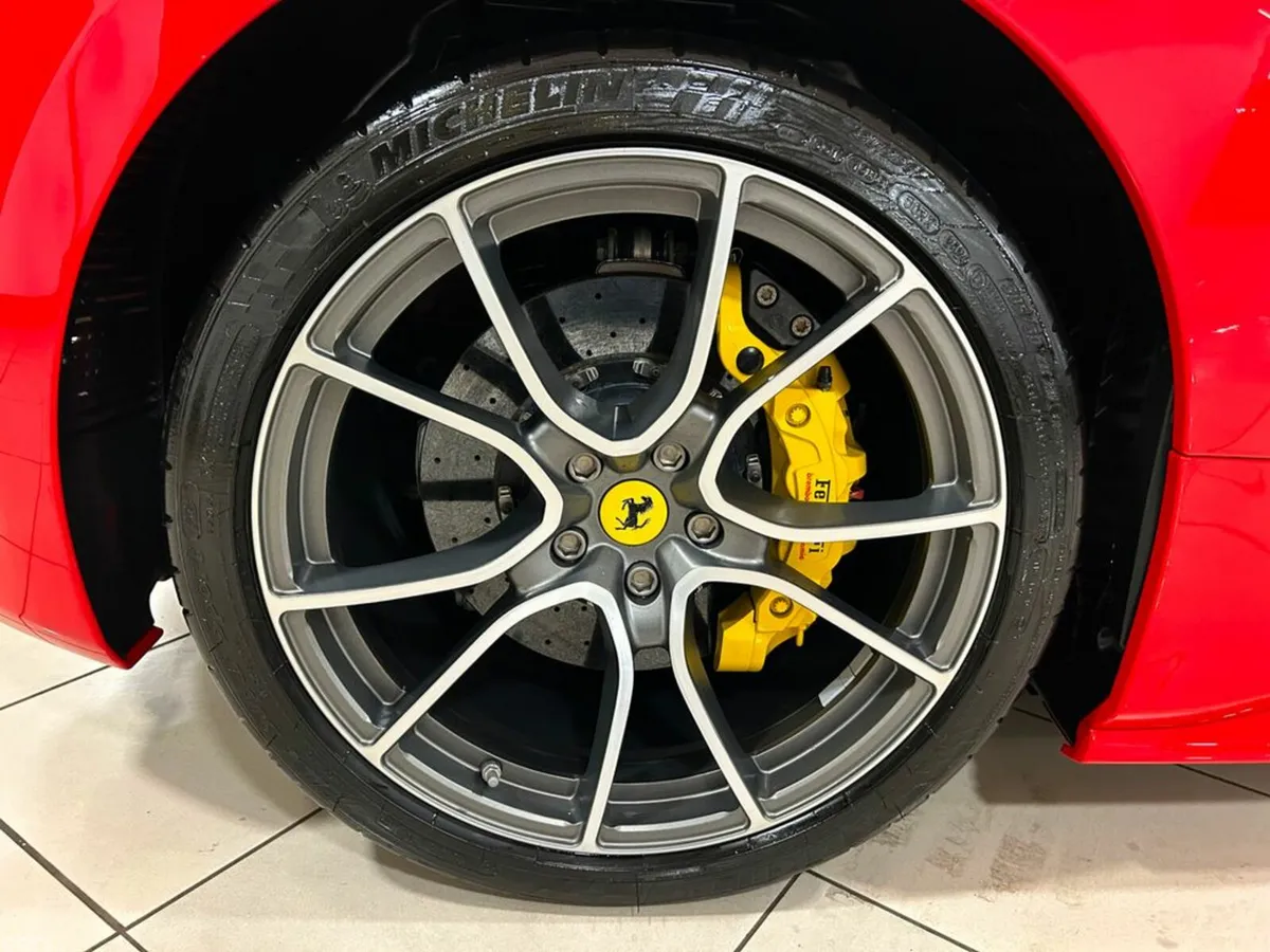 Ferrari 488 Convertible, Petrol, 2017, Red