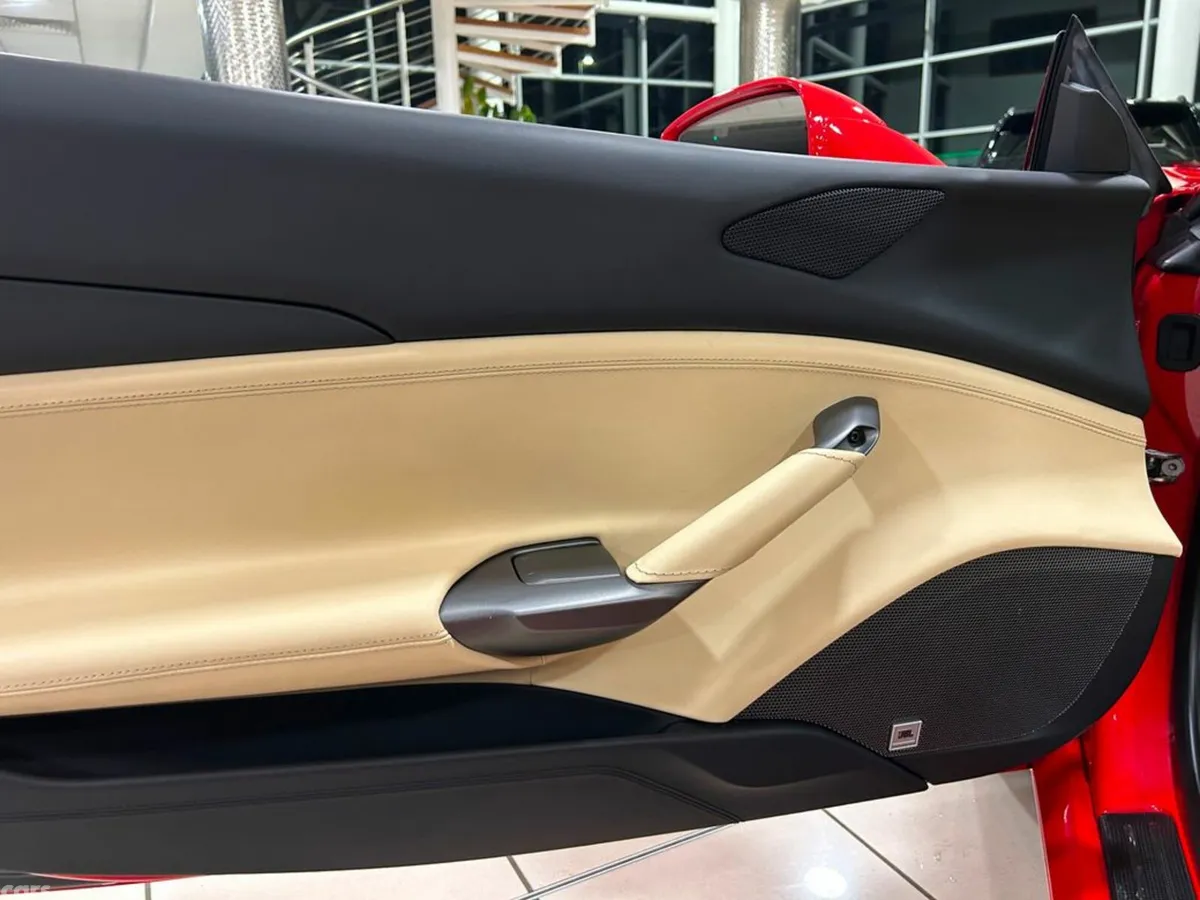 Ferrari 488 Convertible, Petrol, 2017, Red