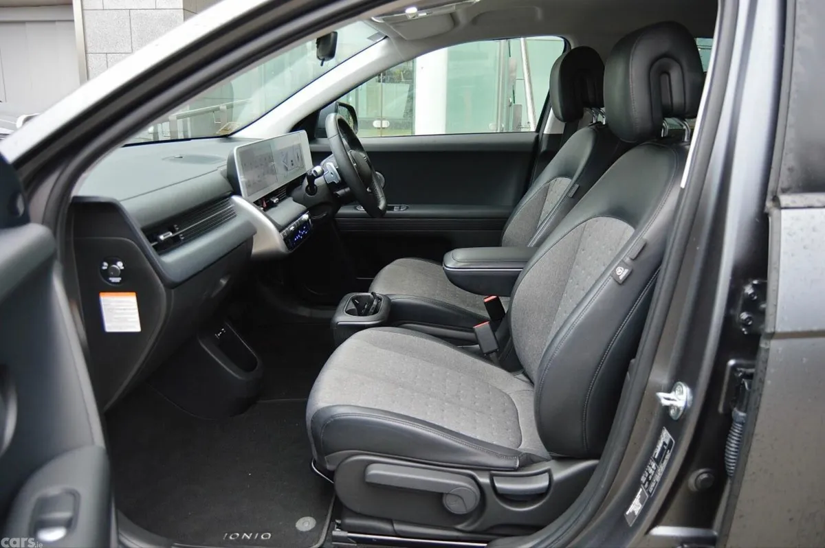 Hyundai IONIQ 5 MPV, Electric, 2023, Grey