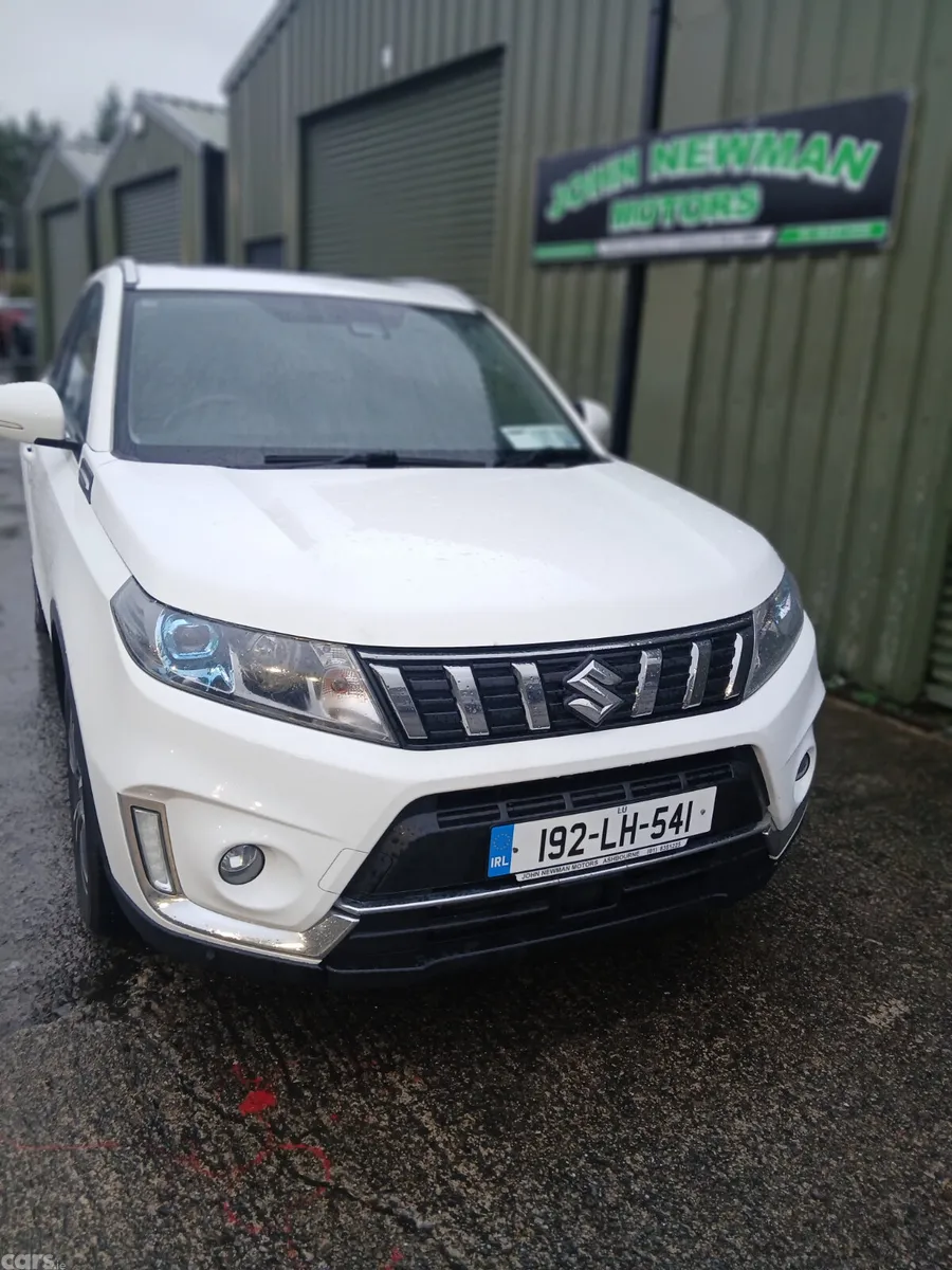 Suzuki Vitara SUV, Petrol, 2019, White