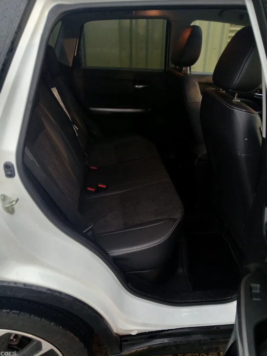 Suzuki Vitara SUV, Petrol, 2019, White