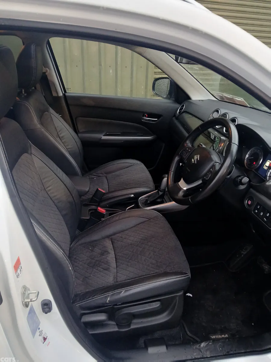Suzuki Vitara SUV, Petrol, 2019, White
