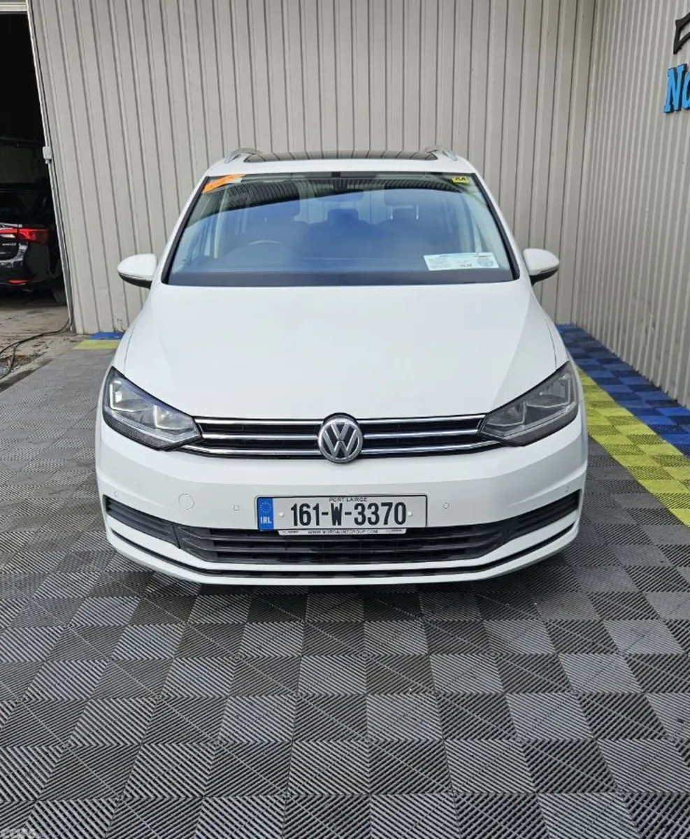 Volkswagen Touran MPV, Diesel, 2016, White