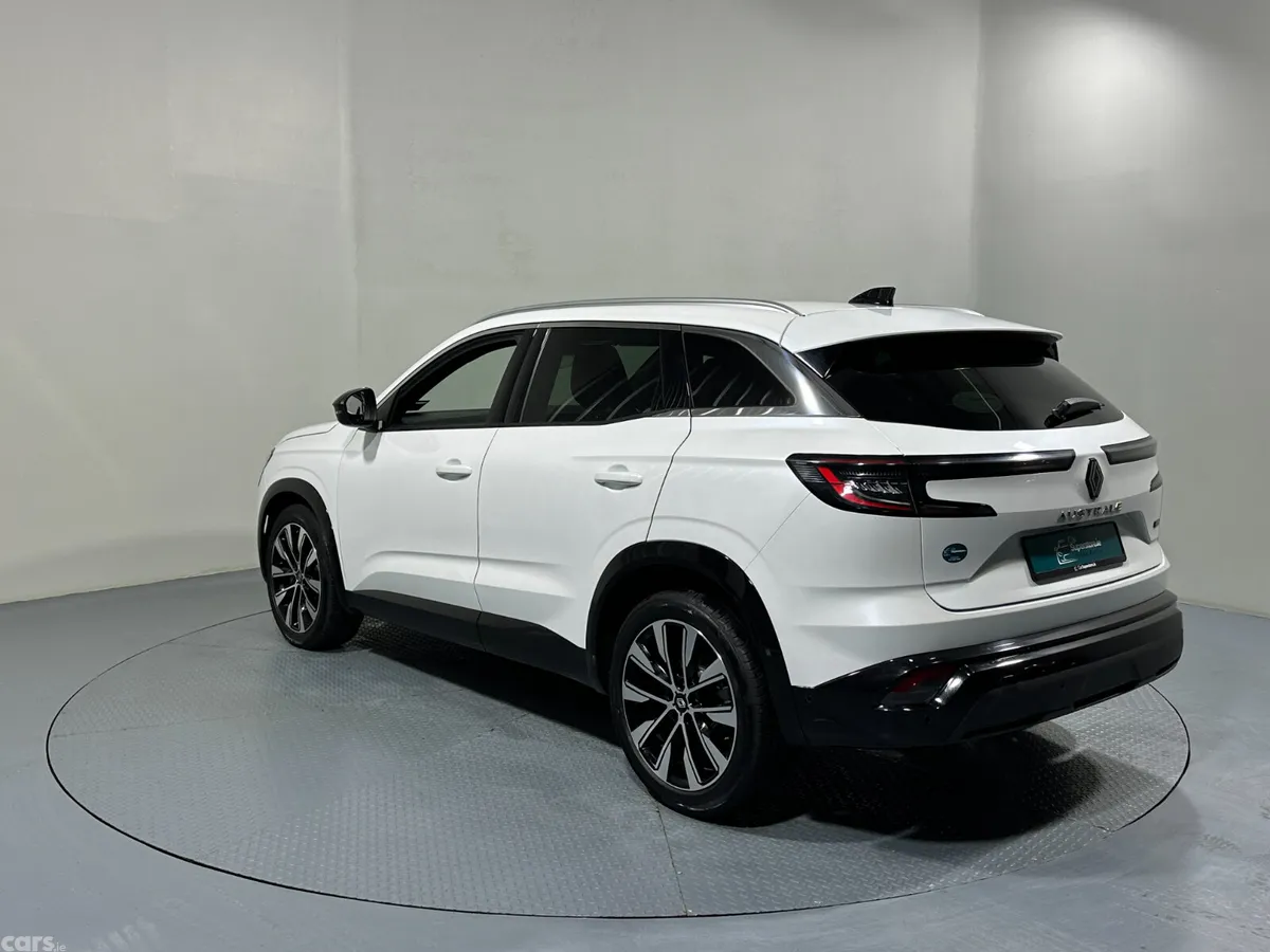 Renault Austral SUV, Petrol, 2024, White
