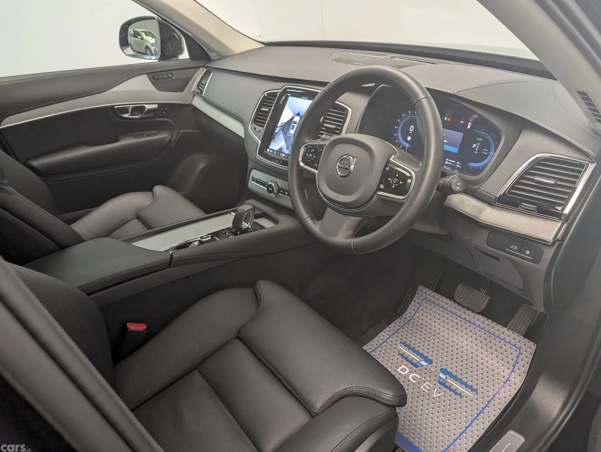 Volvo XC90 SUV, Petrol Hybrid, 2024, Black