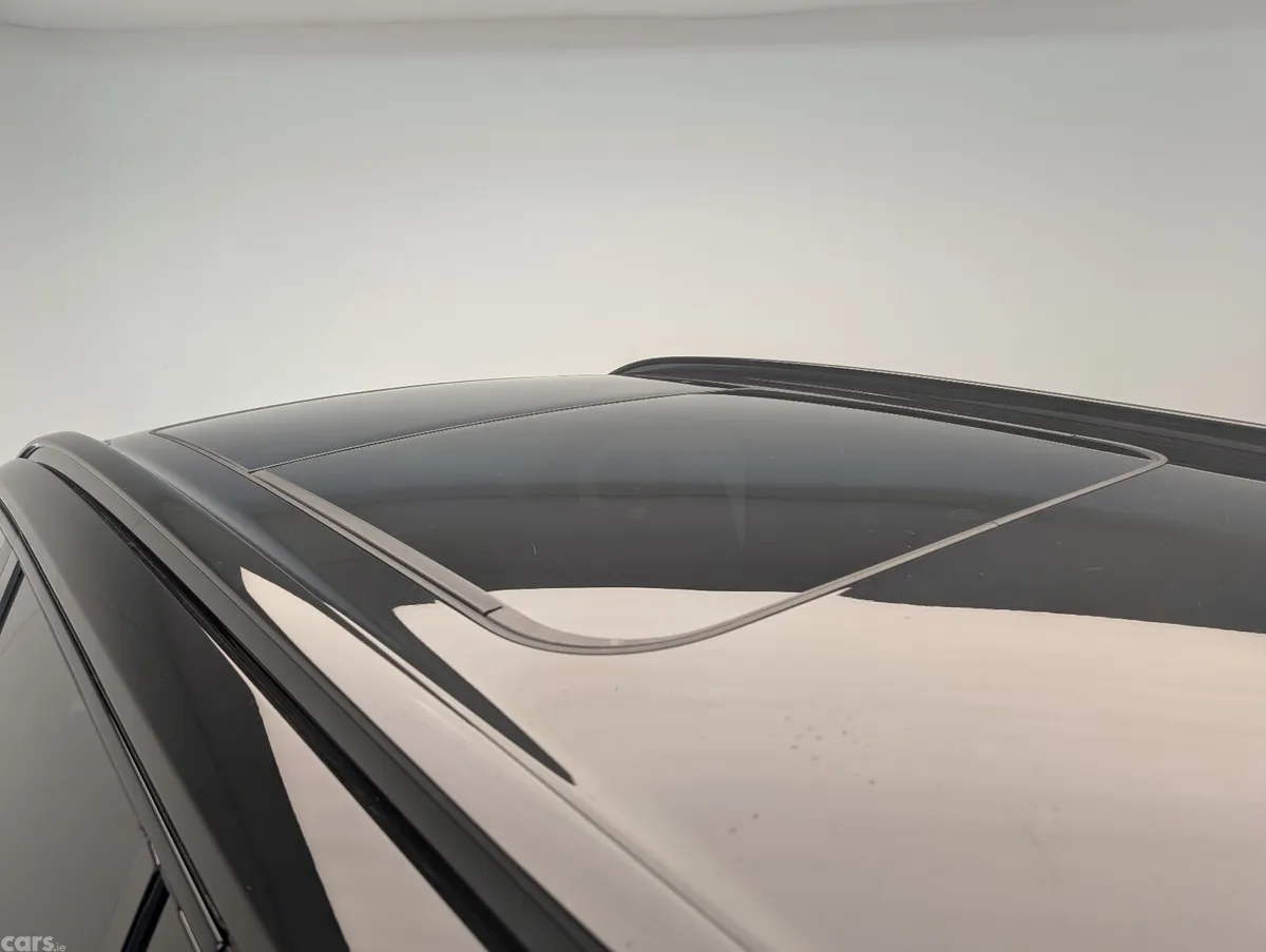 Volvo XC90 SUV, Petrol Hybrid, 2024, Black