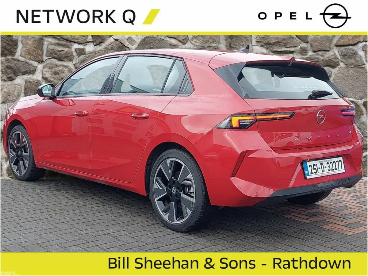 Opel Astra Hatchback, Electric, 2025, Red