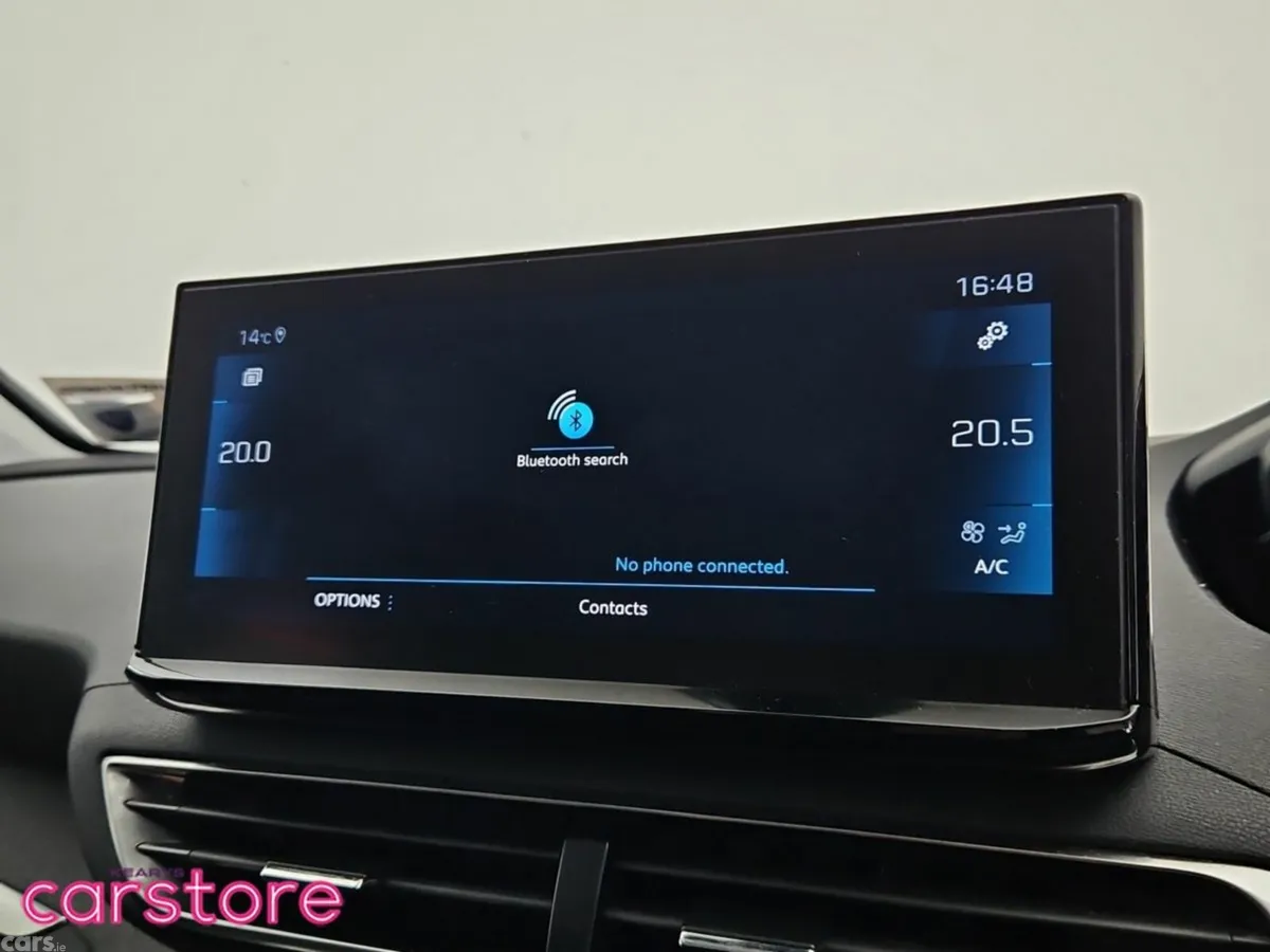 Peugeot 5008 MPV, Diesel, 2021, White