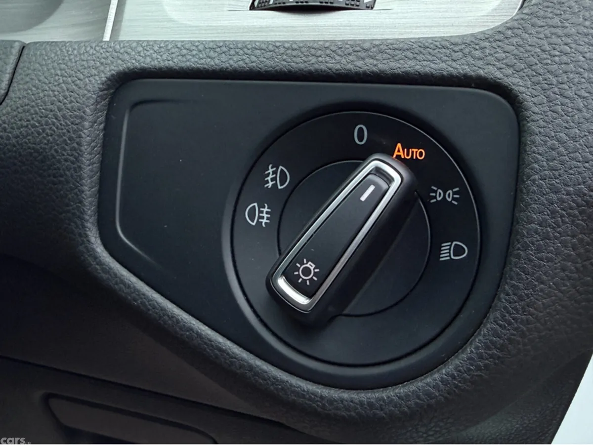 Volkswagen Golf Hatchback, Petrol, 2017, White