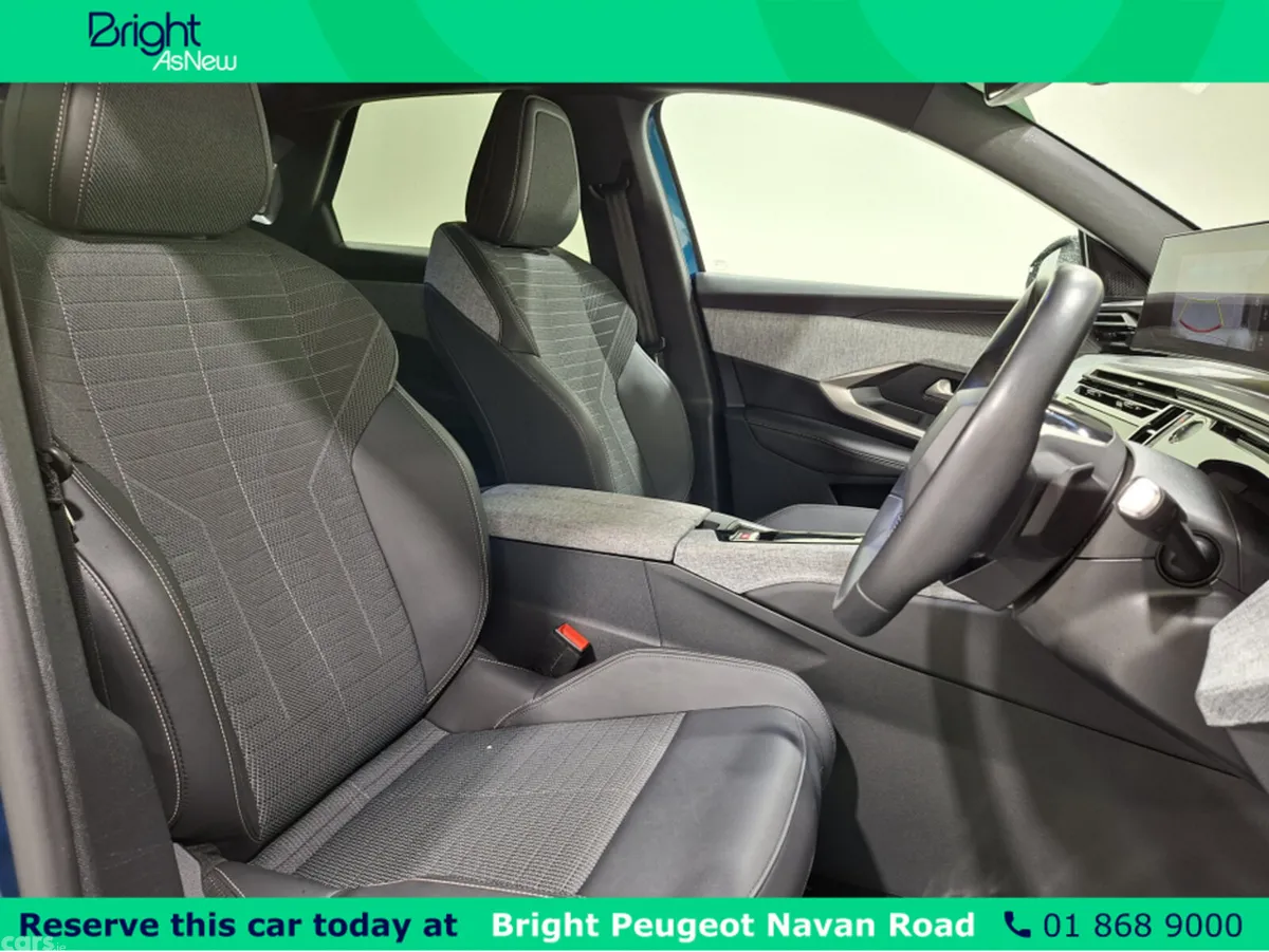 Peugeot 3008 MPV, Petrol Hybrid, 2025, Blue
