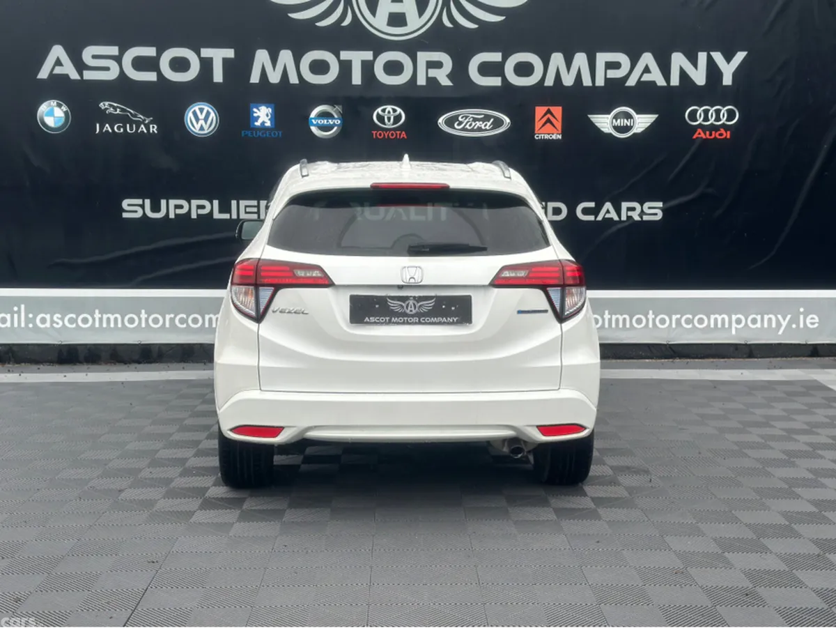 Honda Vezel MPV, Petrol Hybrid, 2015, White
