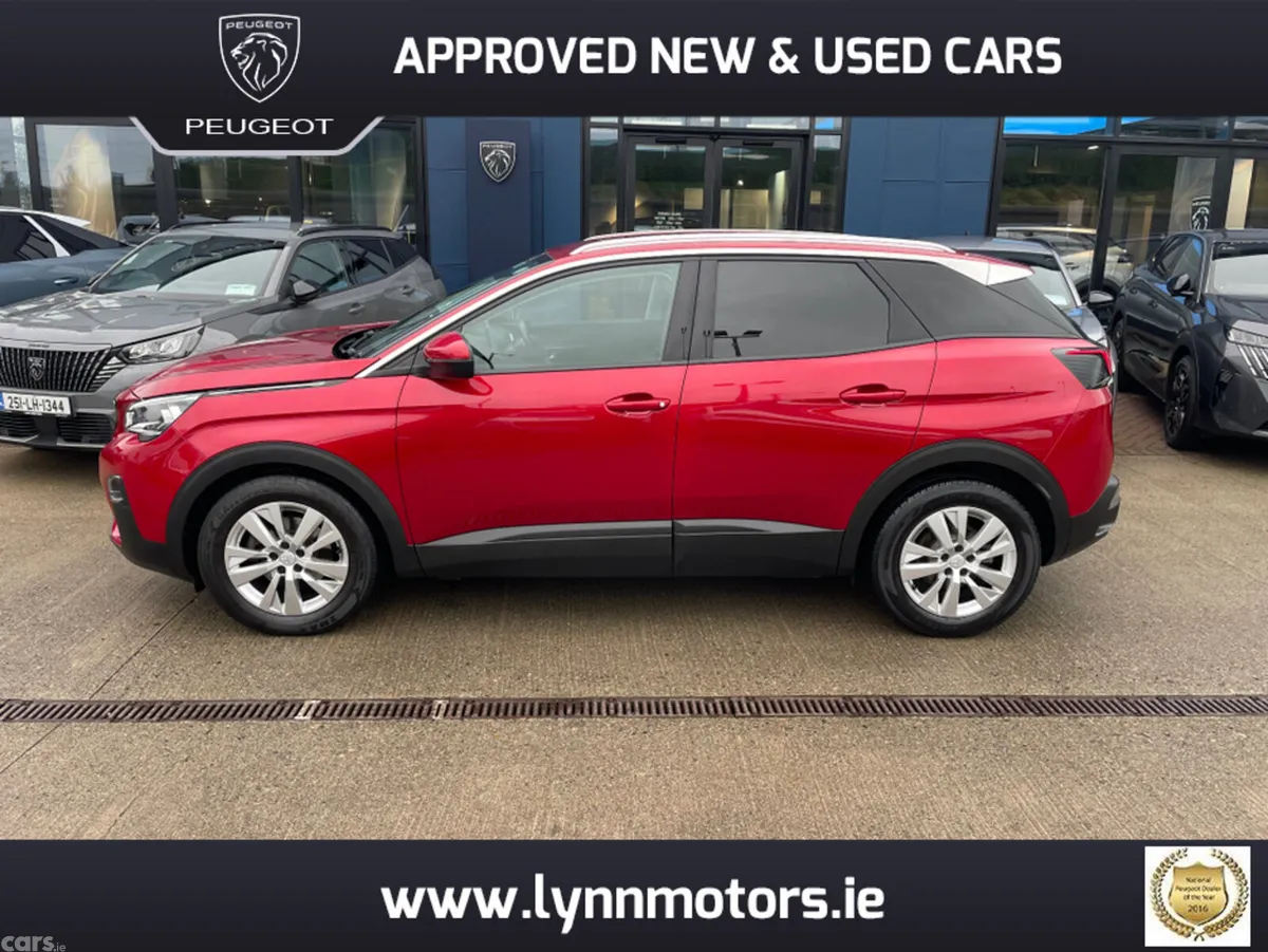 Peugeot 3008 MPV, Petrol, 2020, Red