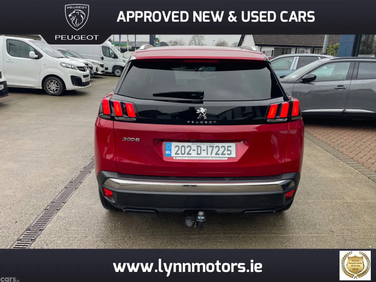 Peugeot 3008 MPV, Petrol, 2020, Red