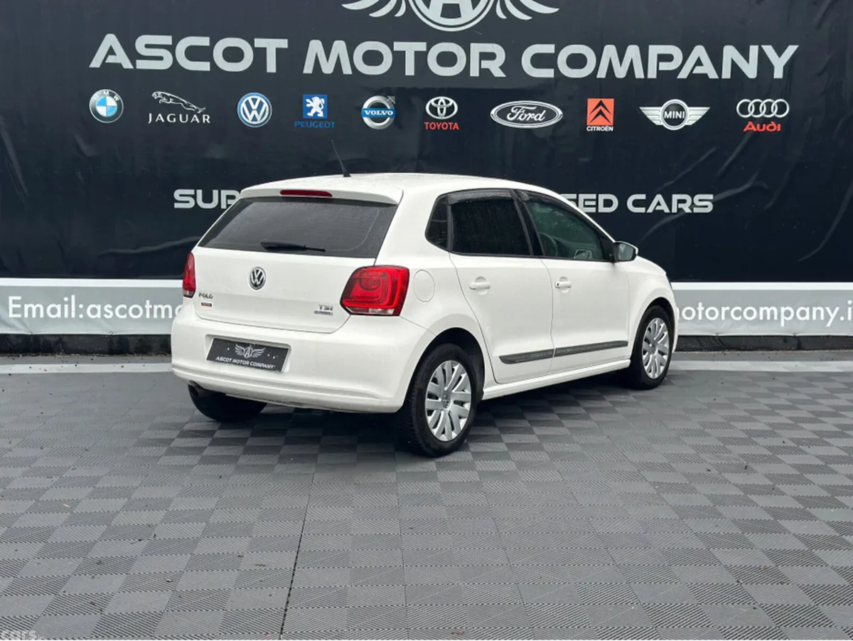 Volkswagen Polo Hatchback, Petrol, 2014, White