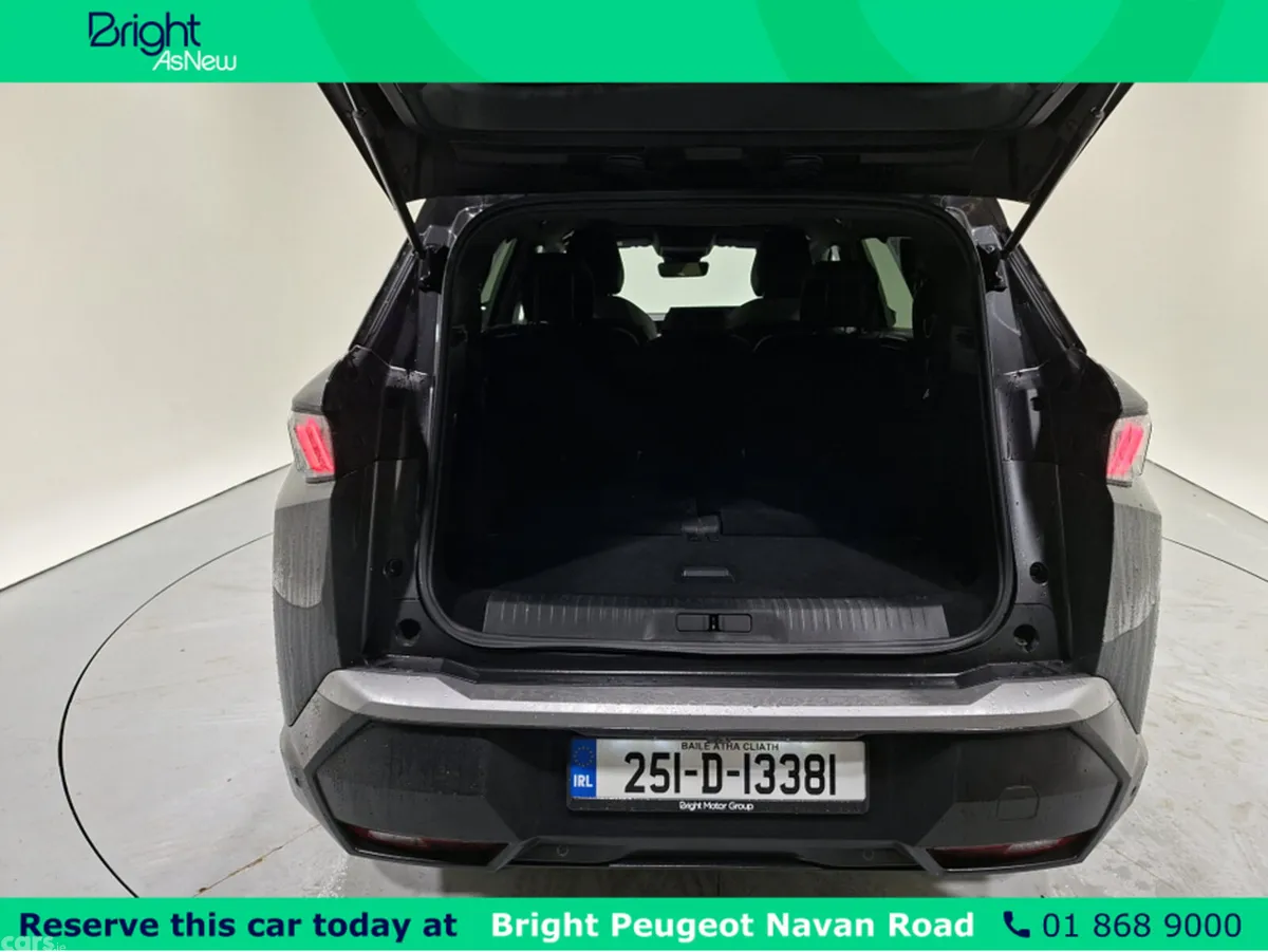 Peugeot 5008 SUV, Petrol Hybrid, 2025, Grey