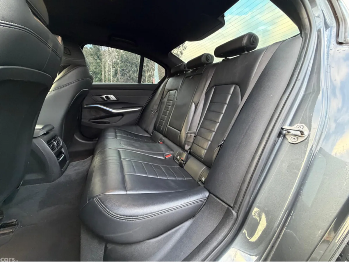 BMW 3-Series Saloon, Petrol Plug-in Hybrid, 2019, Grey