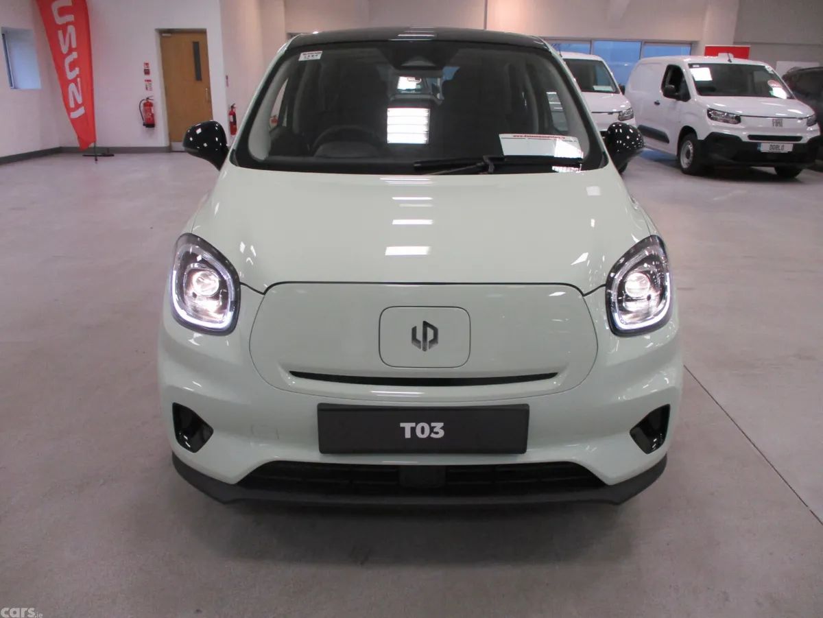 Leapmotor T03 Hatchback, Electric, 2026, Green