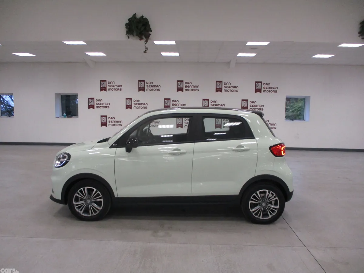Leapmotor T03 Hatchback, Electric, 2026, Green