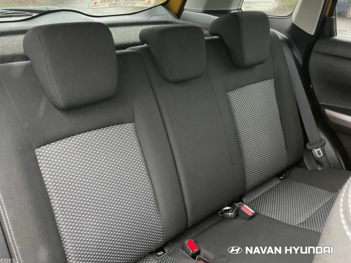 Suzuki Vitara SUV, Petrol Hybrid, 2023, Yellow