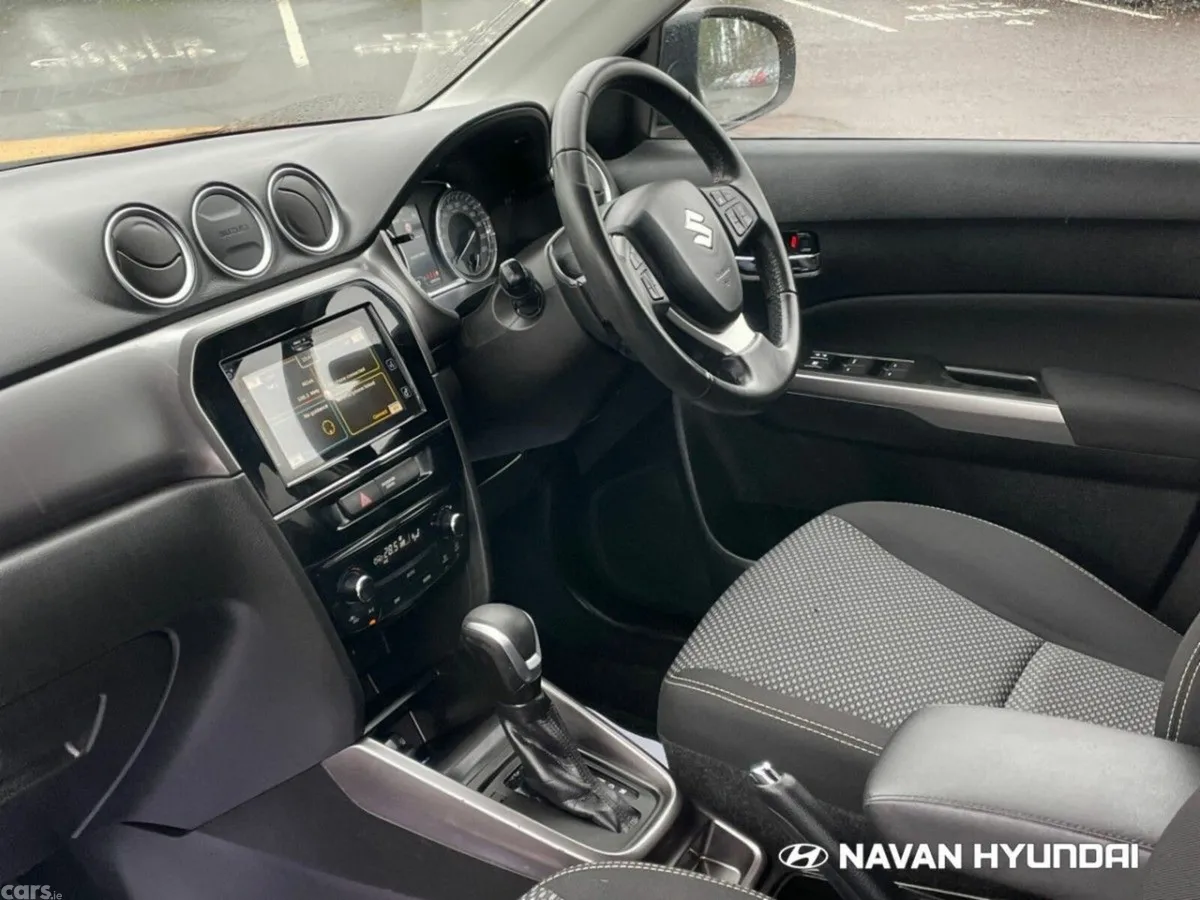 Suzuki Vitara SUV, Petrol Hybrid, 2023, Yellow