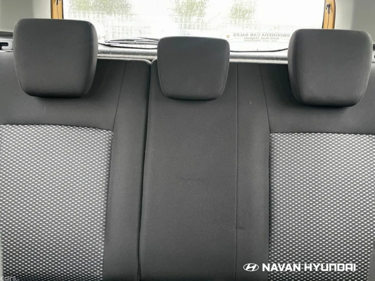 Suzuki Vitara SUV, Petrol Hybrid, 2023, Yellow
