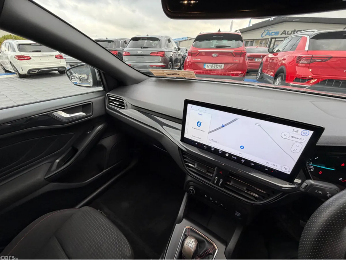 Ford Focus Hatchback, Petrol, 2023, Silver