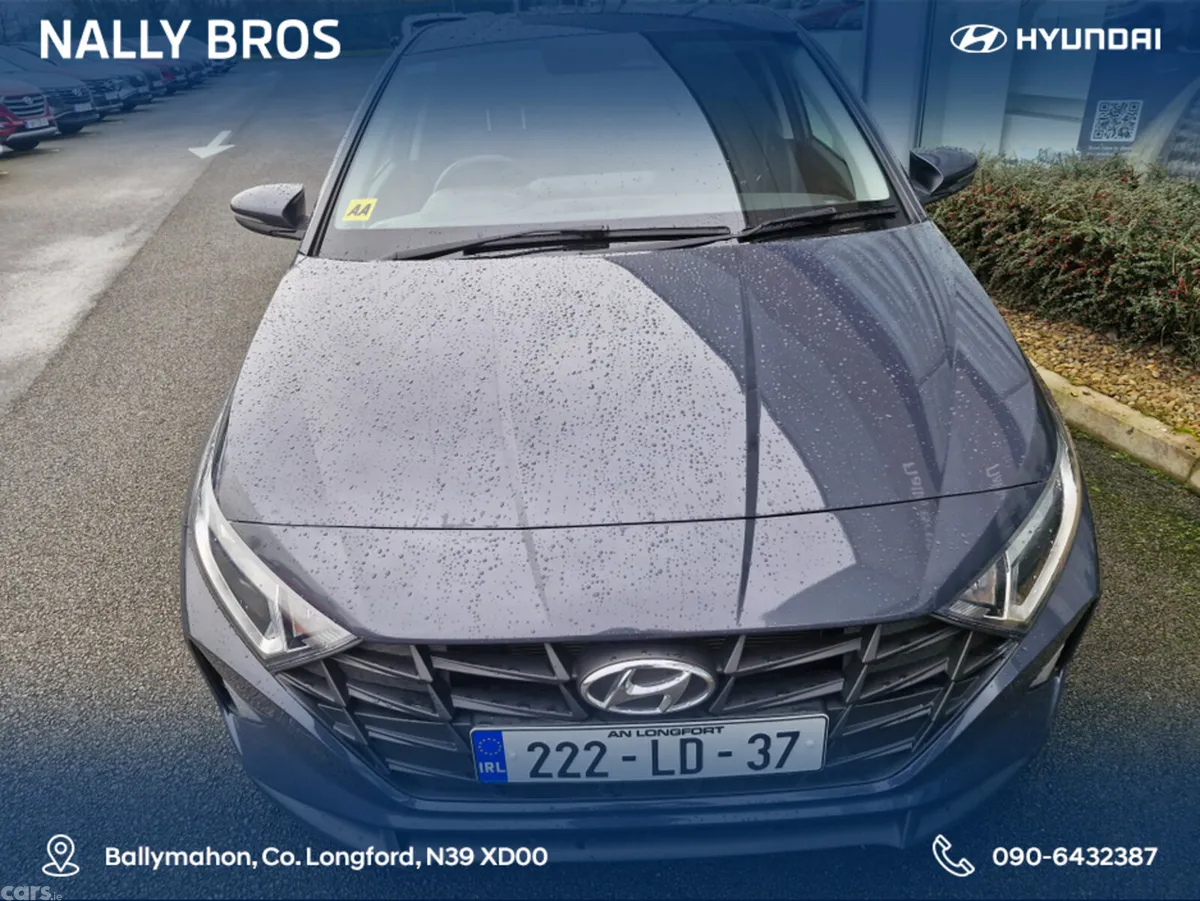 Hyundai i20 Hatchback, Petrol, 2022, Grey