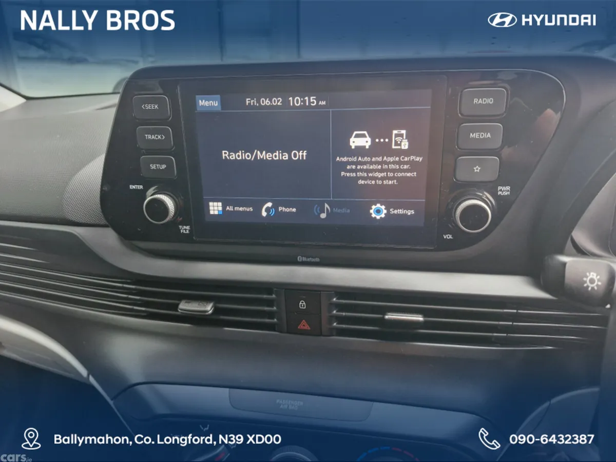 Hyundai i20 Hatchback, Petrol, 2022, Grey