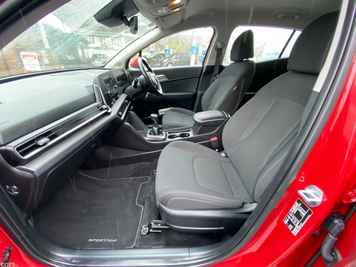 Kia Sportage SUV, Diesel Hybrid, 2023, Red