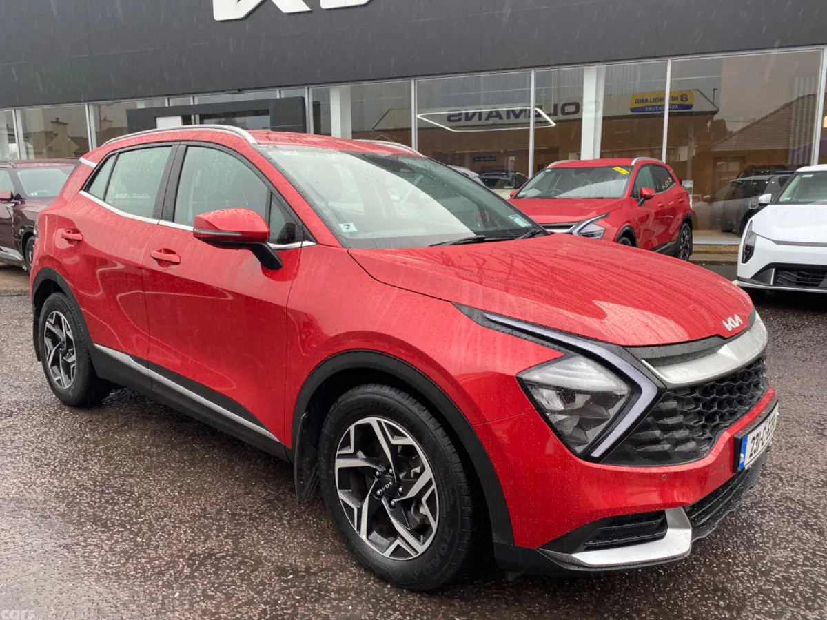 Kia Sportage SUV, Diesel Hybrid, 2023, Red